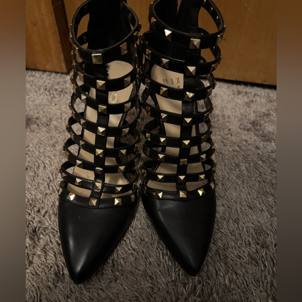 Mix no 6 size 7 heels